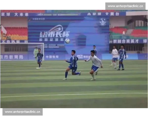 中学生校园足球联赛热血对决展现青春风采与团队拼搏精神魅力赛场